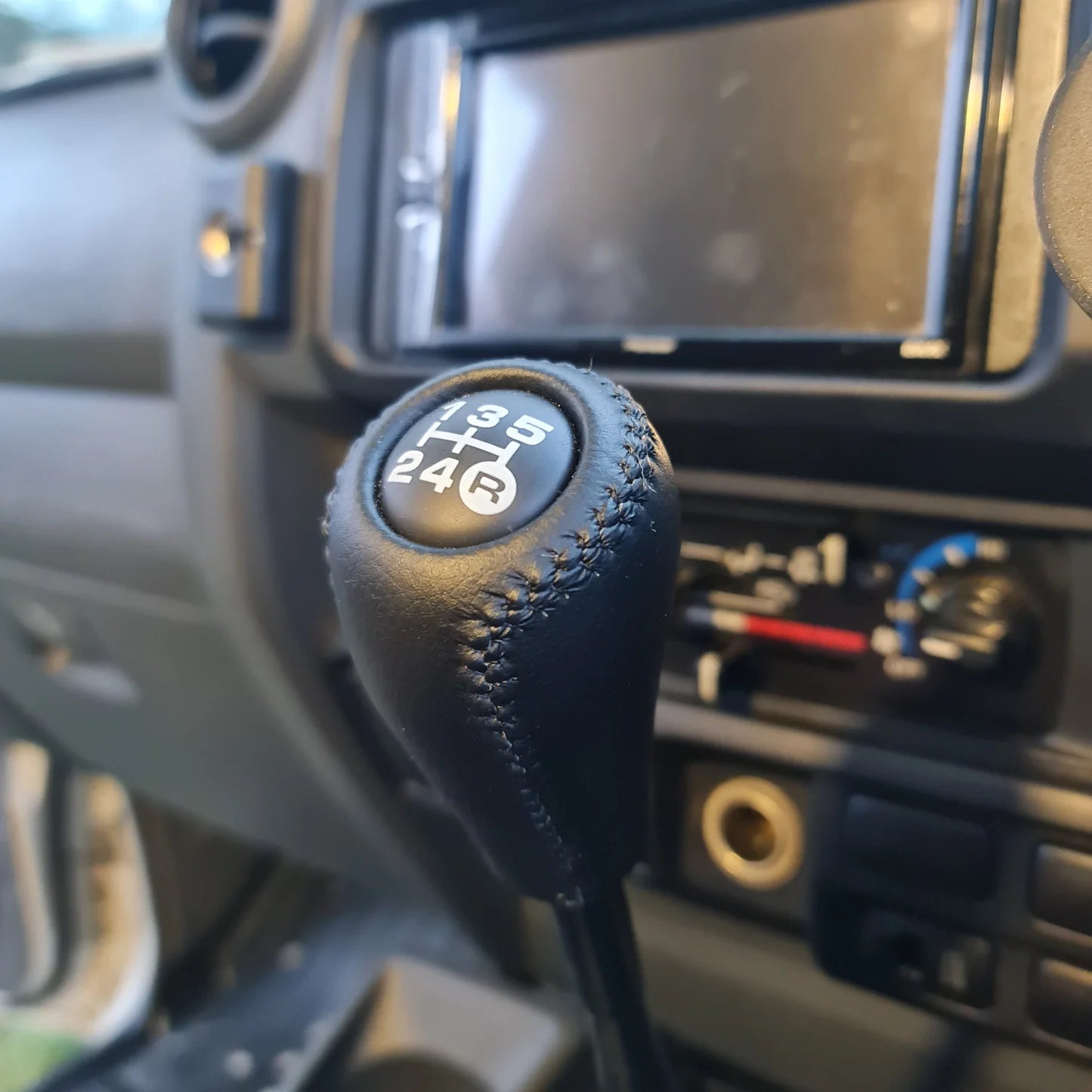 LandCruiser Leather Gear Knobs