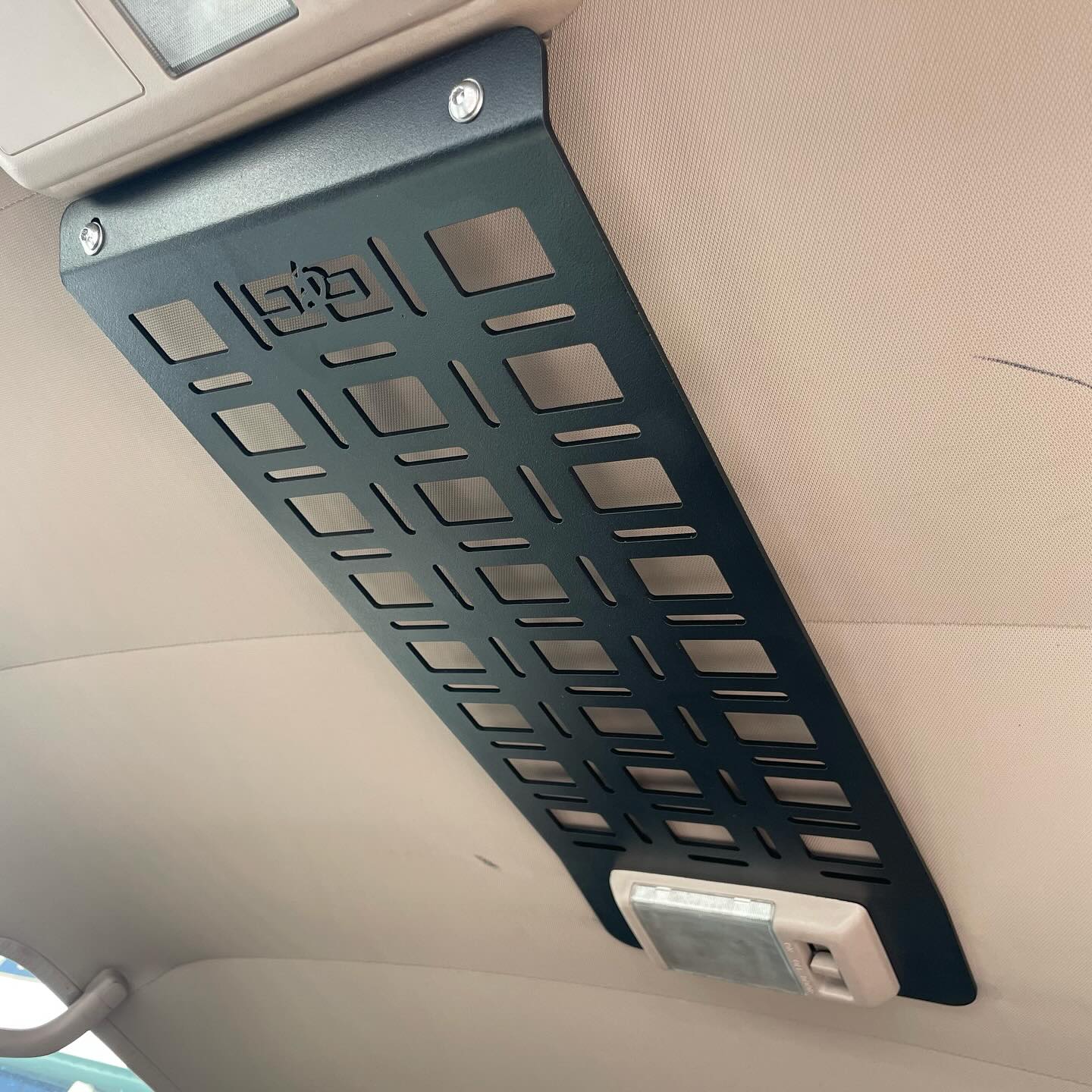 80 Series Landcruiser Roof Console – M.O.L.L.E Panel