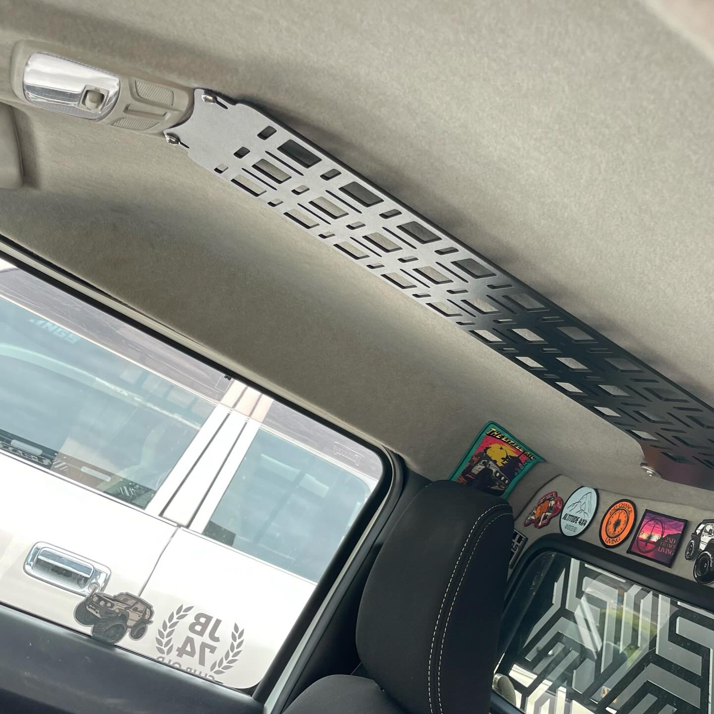 Suzuki Jimny JB74 Roof Console – M.O.L.L.E Panel